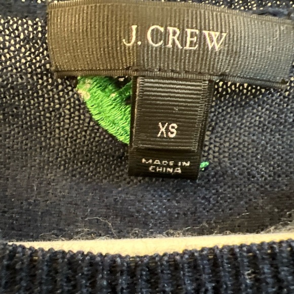 J. Crew Navy Knit with Green embroidered whales xs - Picture 4 of 9